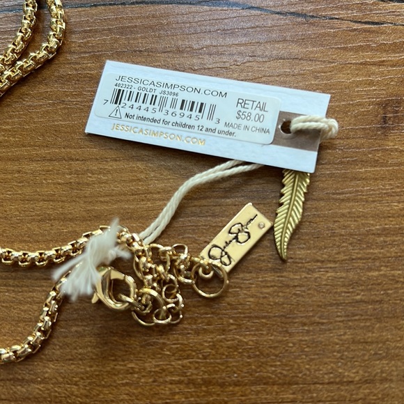 Jessica Simpson NWT Long Gold & Teal Statement Dangle Necklace - Picture 3 of 3